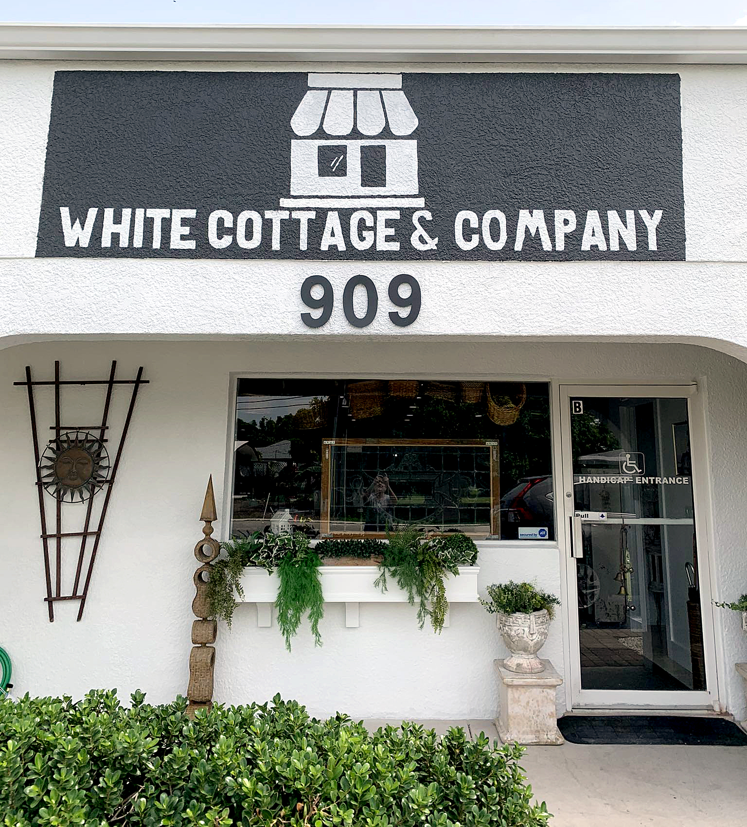 White Cottage & Company Home Decor and Vintage Items